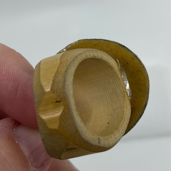Vintage Pressed Flower Carved Bamboo Ring - Picture 6 of 6